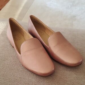Naturalizer Size 5M Women's Metallic Rose Gold Slip-On Loafers